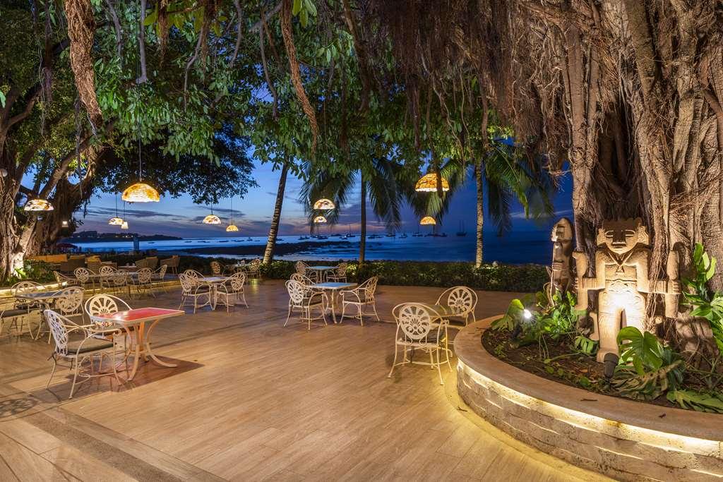 Hotel Tamarindo Diria Beach Resort Restaurace fotografie