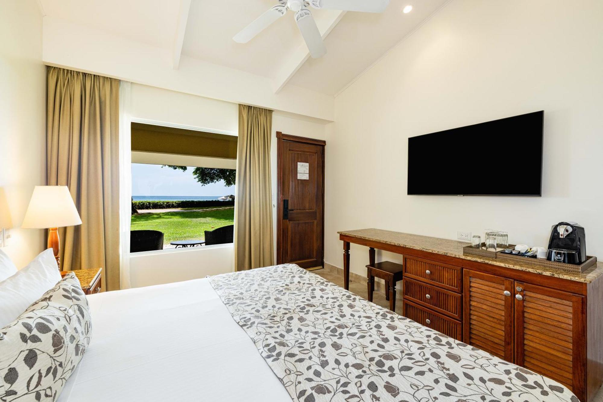 Hotel Tamarindo Diria Beach Resort Pokoj fotografie
