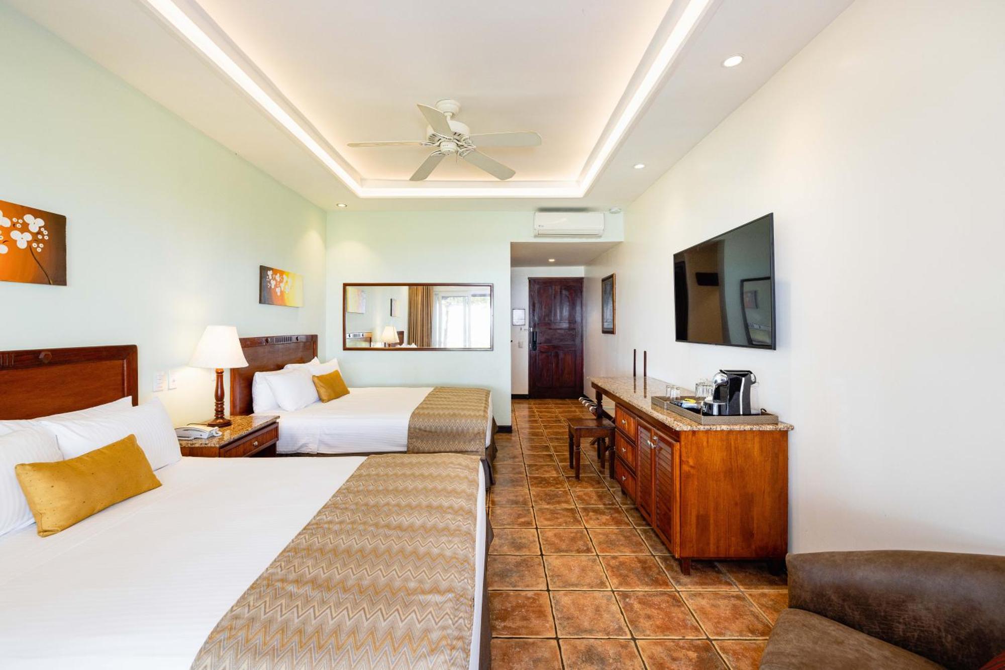 Hotel Tamarindo Diria Beach Resort Pokoj fotografie
